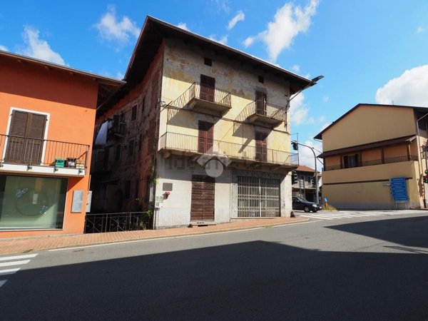 appartamento in vendita a Cossato in zona Monteferrario