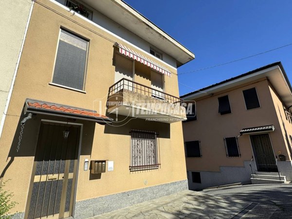 appartamento in vendita a Cossato in zona Monteferrario
