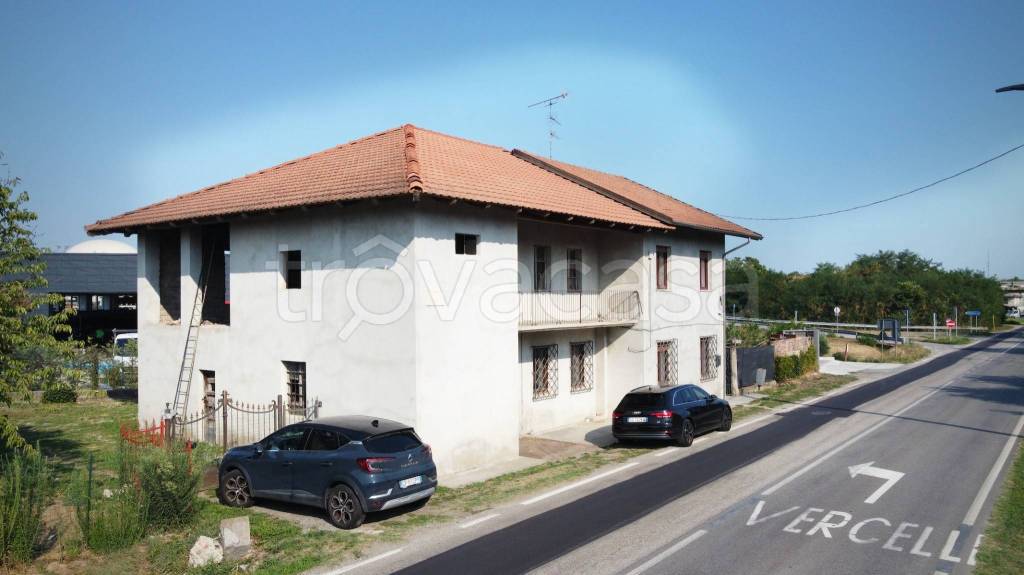 casa indipendente in vendita a Cossato