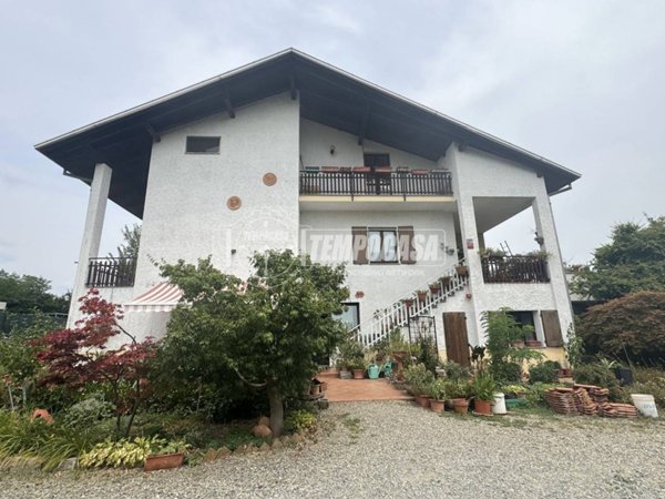 casa indipendente in vendita a Cossato
