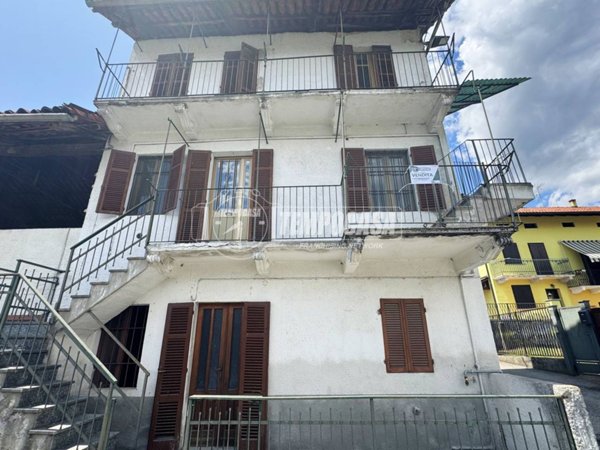 casa indipendente in vendita a Cossato in zona Parlamento
