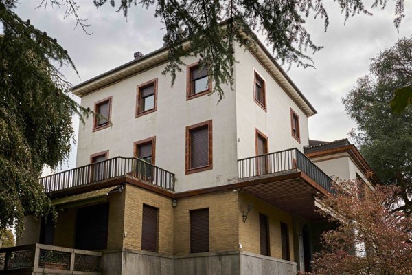 villa in vendita a Cossato in zona Monteferrario
