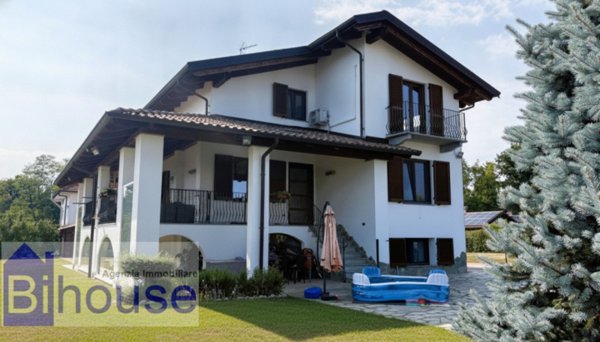 casa indipendente in vendita a Cossato