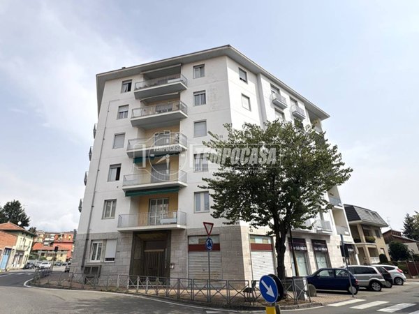 appartamento in vendita a Cossato in zona Monteferrario