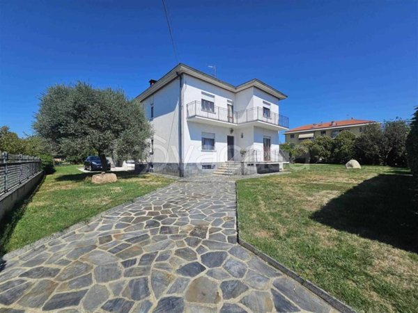 casa indipendente in vendita a Cossato