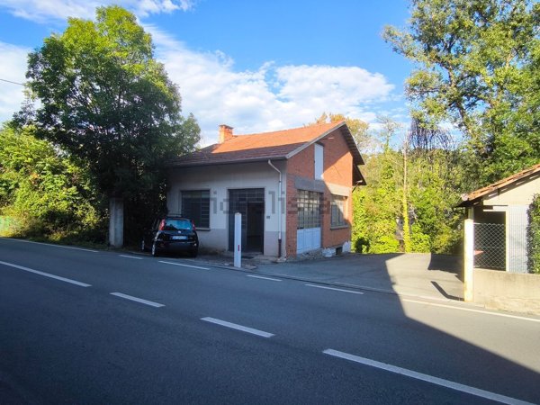 casa indipendente in vendita a Cossato in zona Ronco