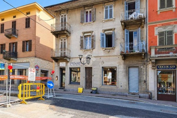 locale commerciale in vendita a Cossato in zona Monteferrario