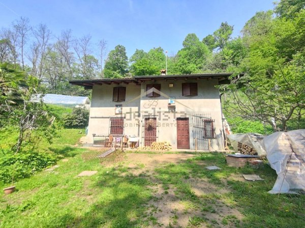casa indipendente in vendita a Crevacuore