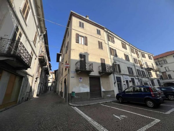 casa indipendente in vendita a Crevacuore