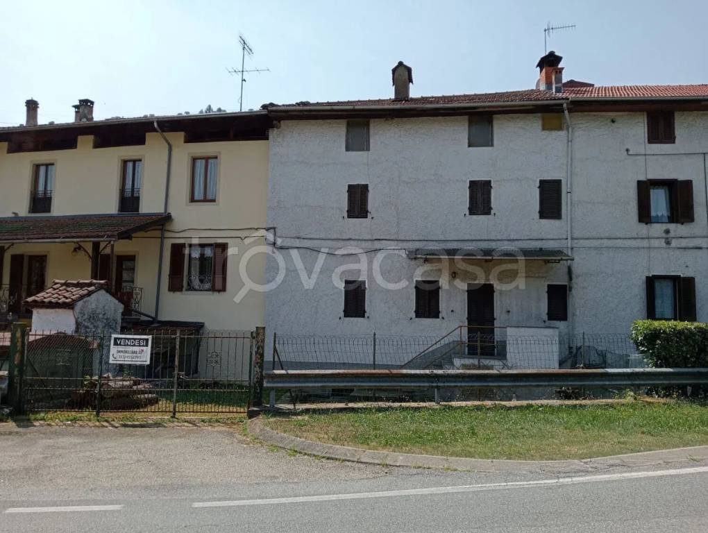 casa indipendente in vendita a Crevacuore in zona Azoglio