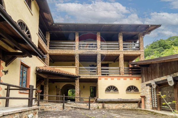 negozio in vendita a Curino