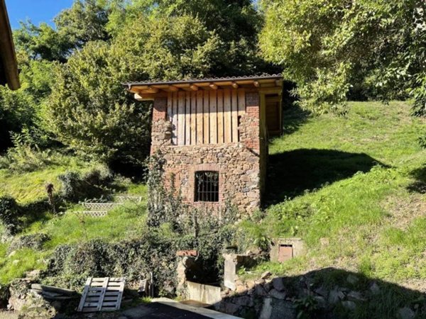 casa indipendente in vendita a Curino