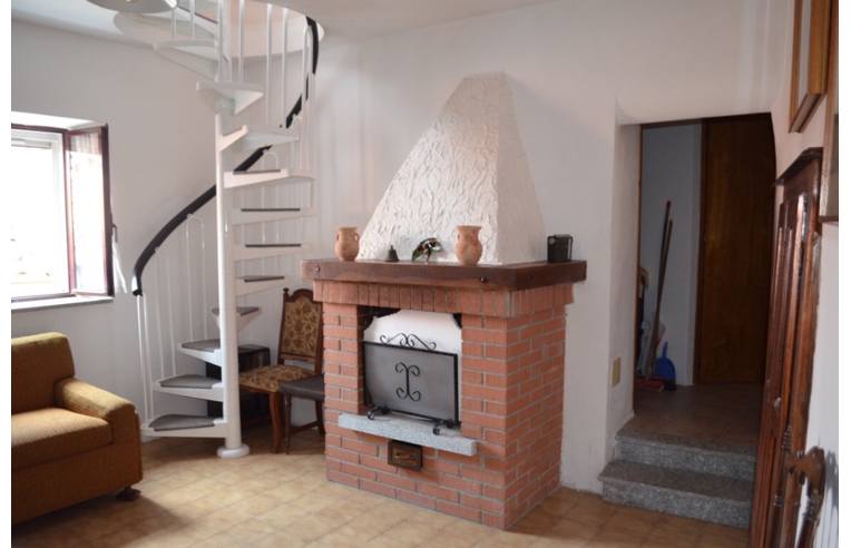 casa indipendente in vendita a Curino