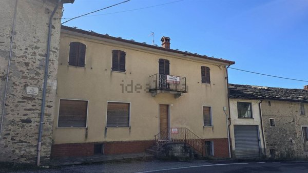 casa indipendente in vendita a Donato