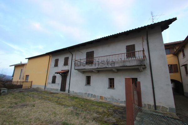casa indipendente in vendita a Donato