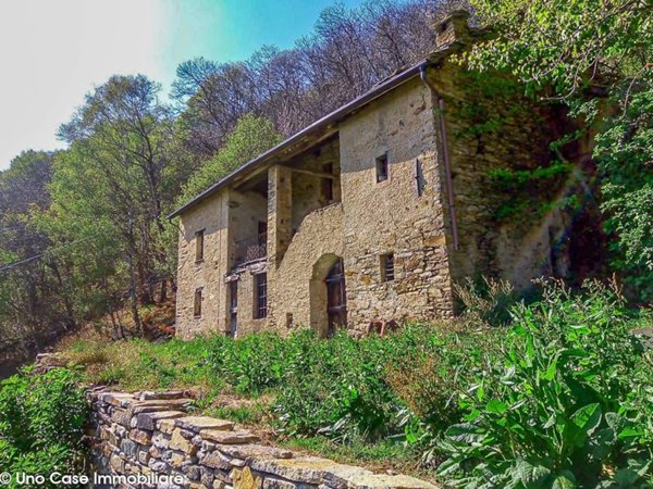 casa indipendente in vendita a Donato