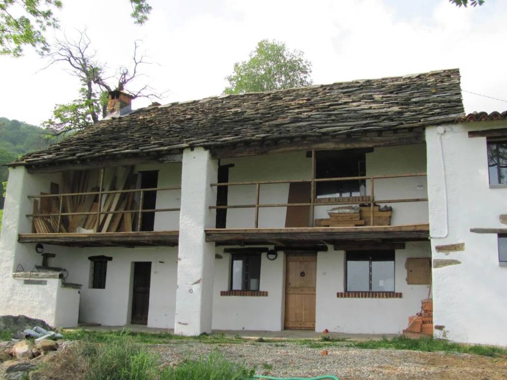 casa indipendente in vendita a Donato