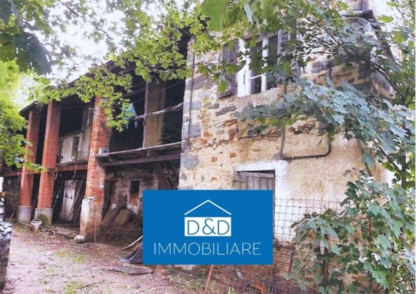 casa indipendente in vendita a Donato