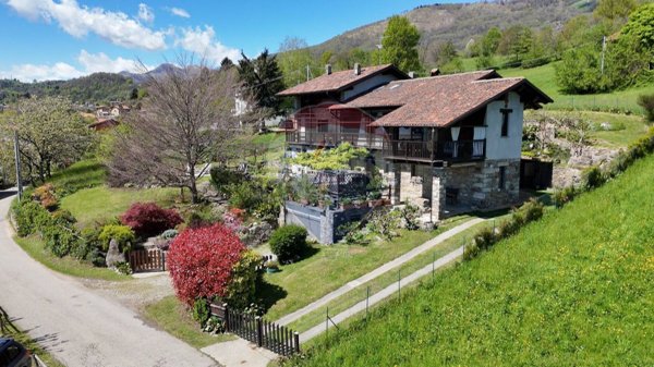 casa indipendente in vendita a Donato