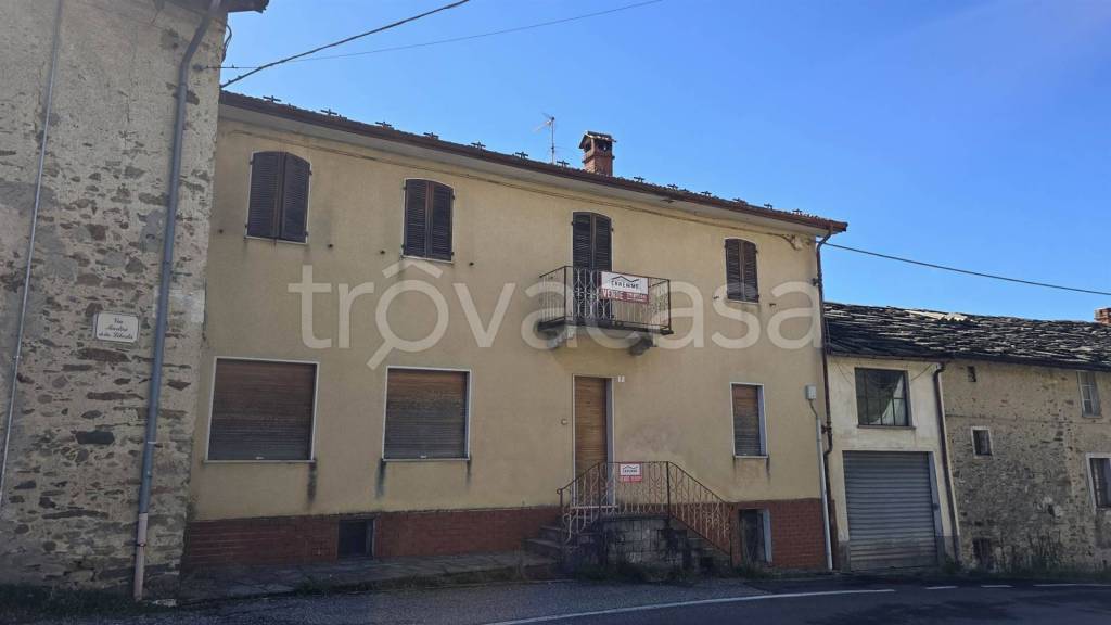 casa semindipendente in vendita a Donato