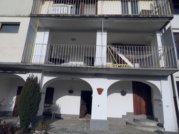 casa indipendente in vendita a Donato