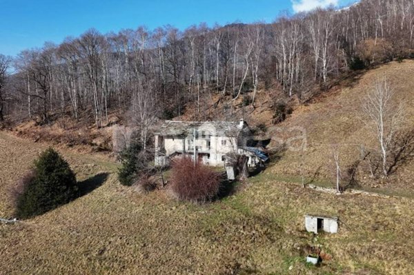 casale in vendita a Donato