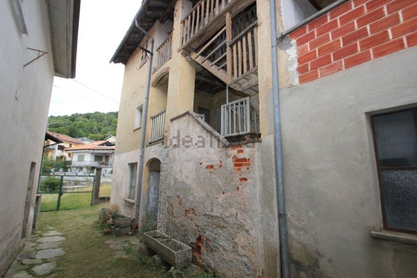 casa indipendente in vendita a Donato
