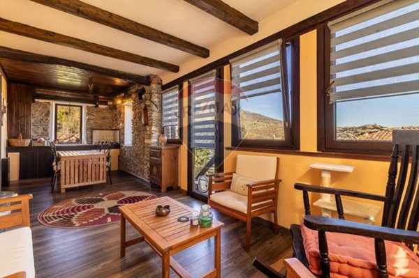 casa indipendente in vendita a Donato