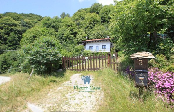 casa indipendente in vendita a Donato