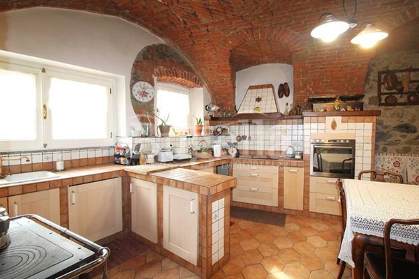 casa indipendente in vendita a Dorzano