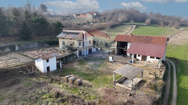 casa indipendente in vendita a Dorzano