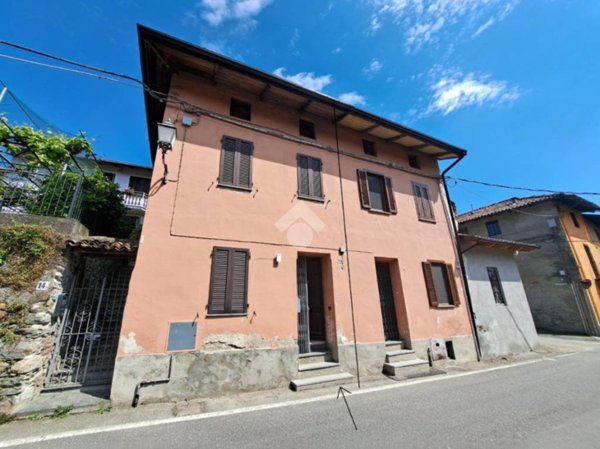 casa indipendente in vendita a Dorzano