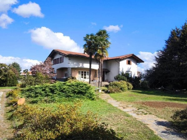 casa indipendente in vendita a Gaglianico