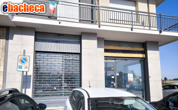 locale commerciale in vendita a Gaglianico