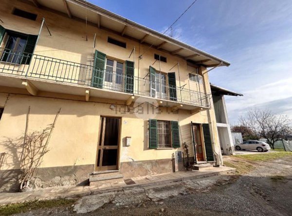 casa indipendente in vendita a Gaglianico