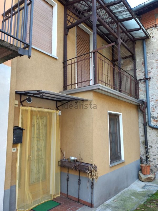casa indipendente in vendita a Gaglianico