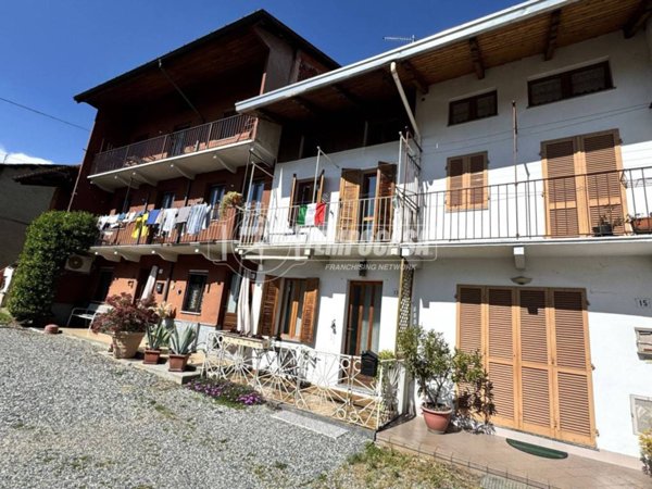 casa indipendente in vendita a Gaglianico