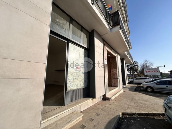 negozio in vendita a Gaglianico