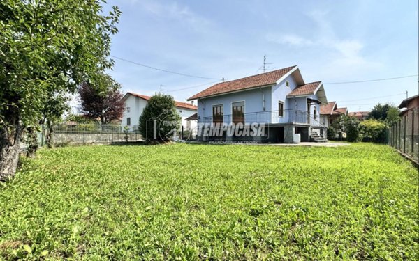 casa indipendente in vendita a Gaglianico