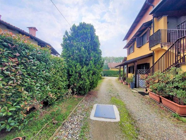 casa indipendente in vendita a Gaglianico