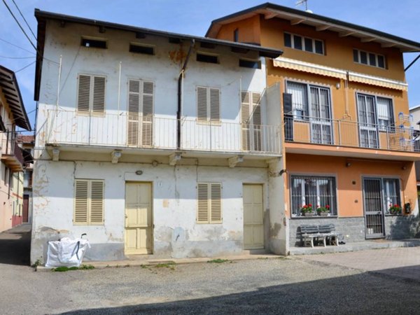 casa indipendente in vendita a Gaglianico