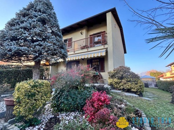 casa indipendente in vendita a Gaglianico