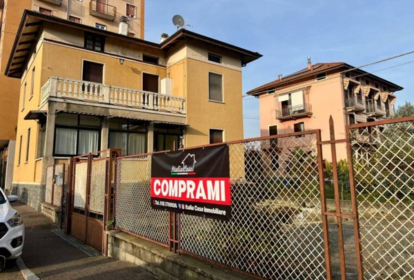 casa indipendente in vendita a Gaglianico