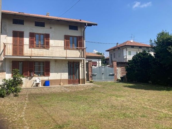 casa indipendente in vendita a Gaglianico