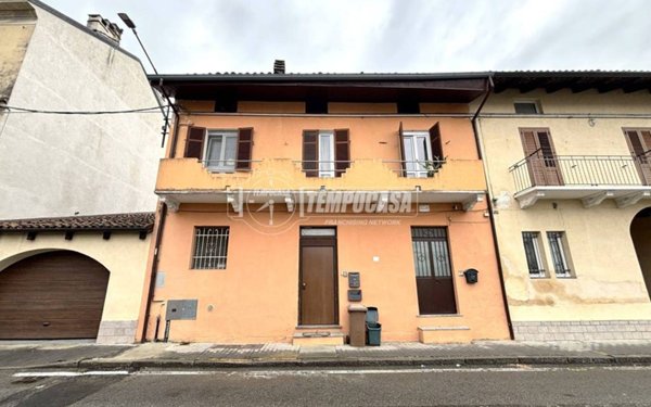 casa indipendente in vendita a Gaglianico