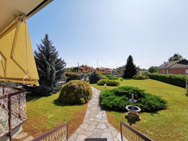 casa indipendente in vendita a Gaglianico