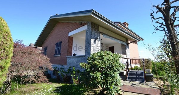 casa indipendente in vendita a Gaglianico