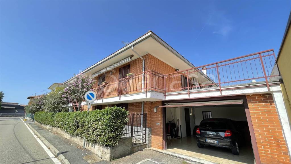 casa indipendente in vendita a Gaglianico