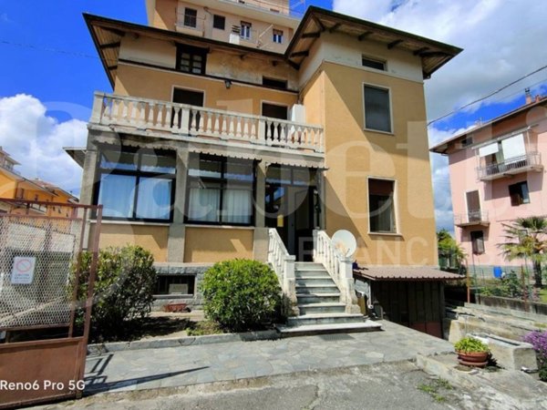 casa indipendente in vendita a Gaglianico