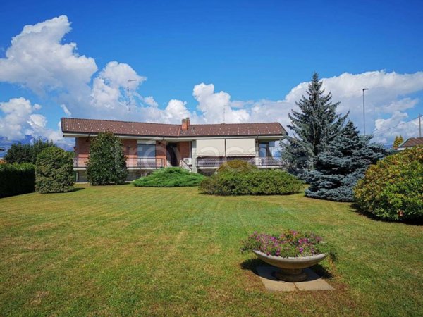 casa indipendente in vendita a Gaglianico